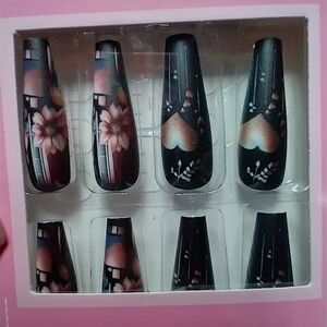 Press on nails black pink flower floral heart set